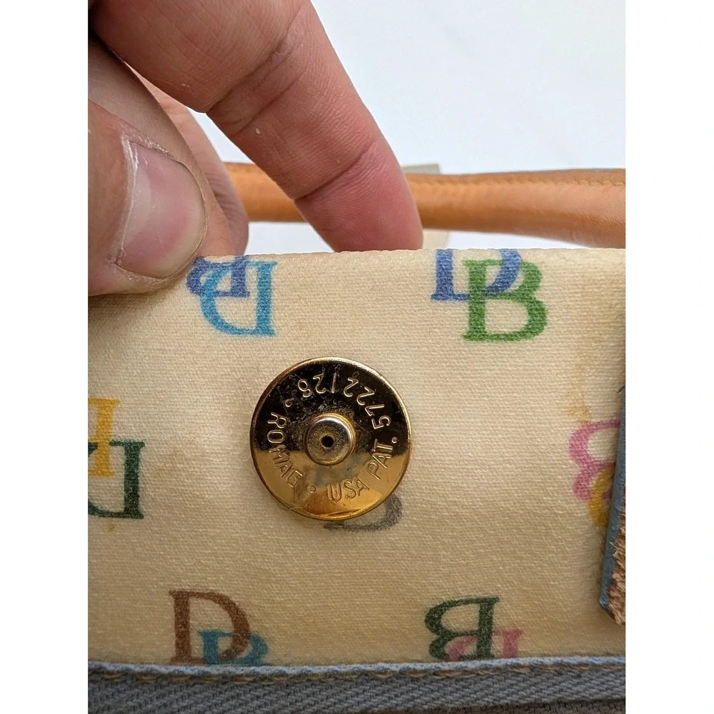 Vintage Dooney & Bourke Satchel Bag Womens Medium Beige Canvas Leather Bee Print